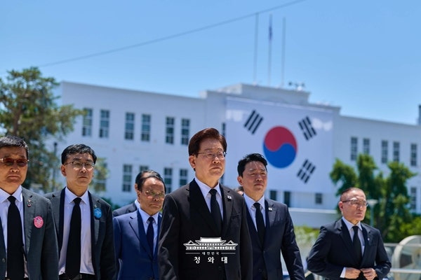 이재명 대통령 "5·18 북한군 개입설 같은 악의적인 가짜뉴스 뿌리뽑아야"
