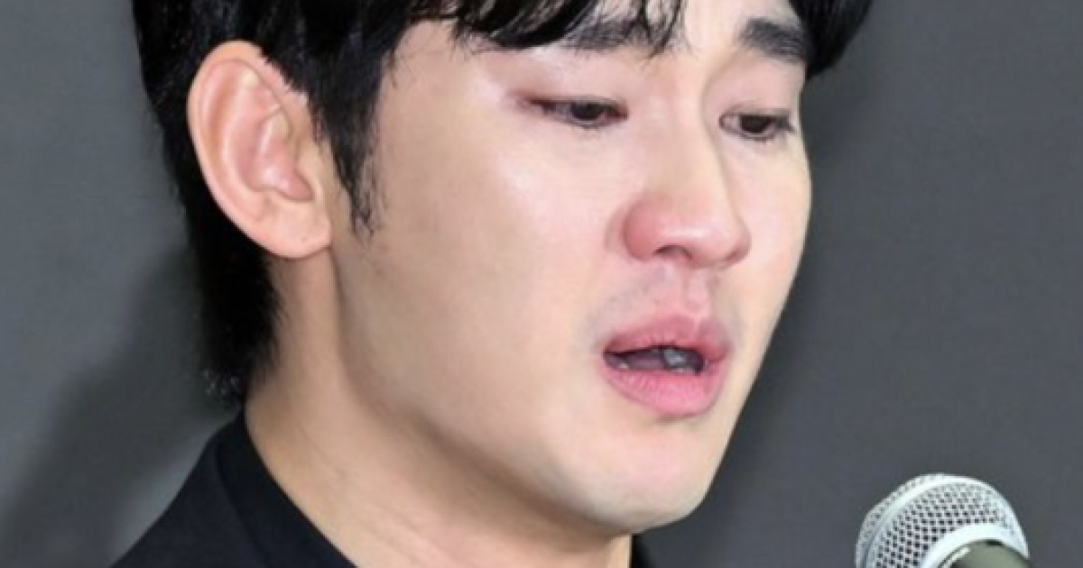 '소속사 정산·경영 논란' 꼬꼬무…김수현, 법적 공방 속 신뢰 위기 '흔들' [핫피플]