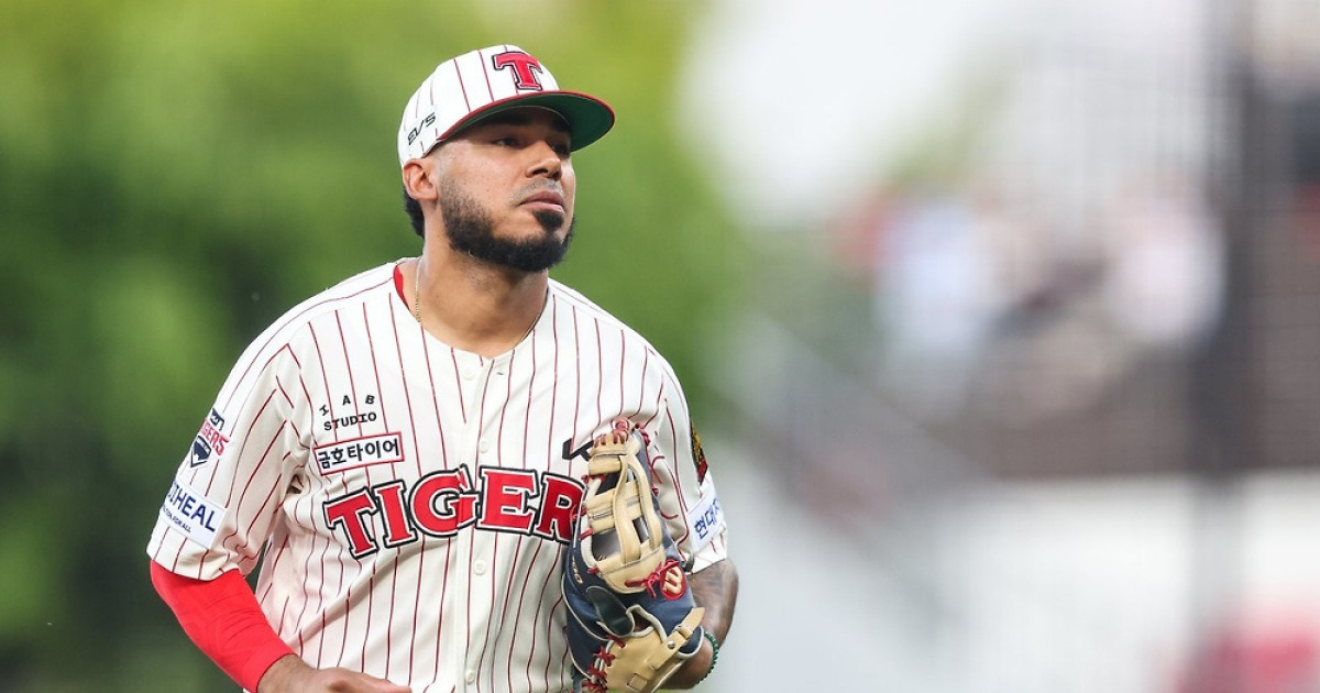 1루수 알바하던 카스트로, 햄스트링 부상으로 ‘6주 이탈’…KIA 대체 외국인 타자 찾는다