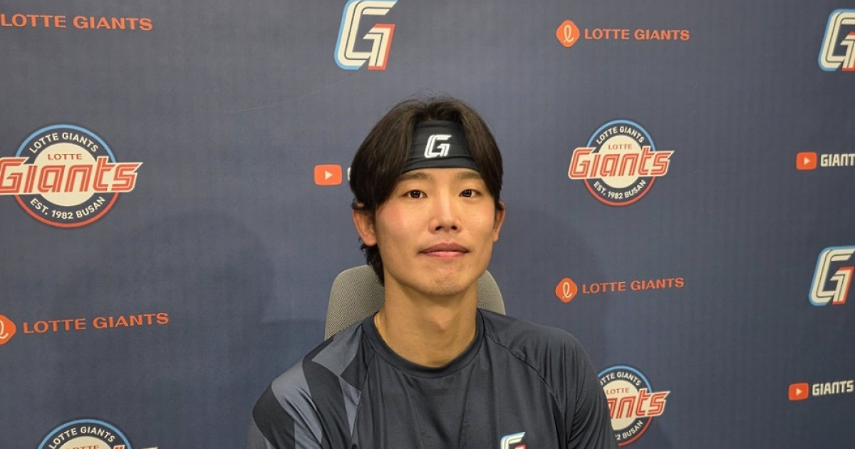 "나랑 참 안 맞네" 김태형도 안타깝던 日 고교 출신 33세 노망주, '패패패패패승' 롯데 구해내다