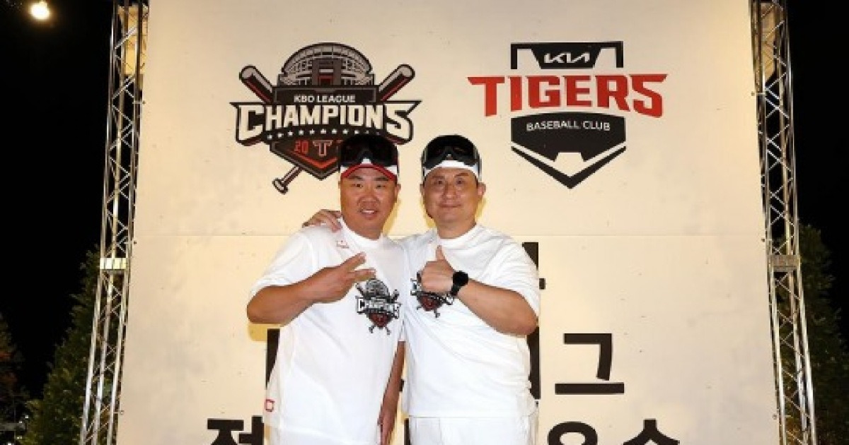 "마이더스의 손인가, 마이너스의 손인가?" 작년 챔프, 절대 1강 KIA '몰락'에 팬들, 심재학과 이범