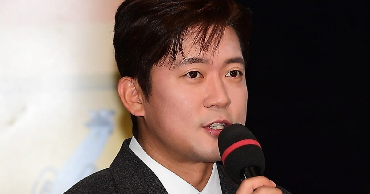 김대호 '첫 경험' 밝혔다…상대는 아나운서 출신 방송인, '나혼산' 언급 ('라스')