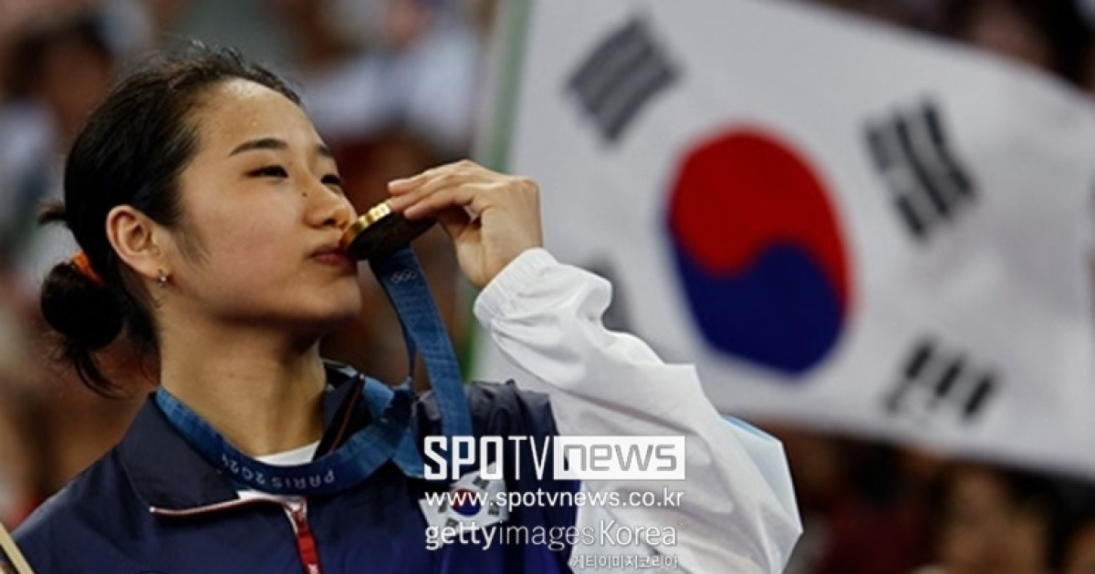장염으로 빠졌던 안세영이 돌아온다…韓, 확실한 1승 카드+강력한 복식조 → 中 긴장 "실수하면 