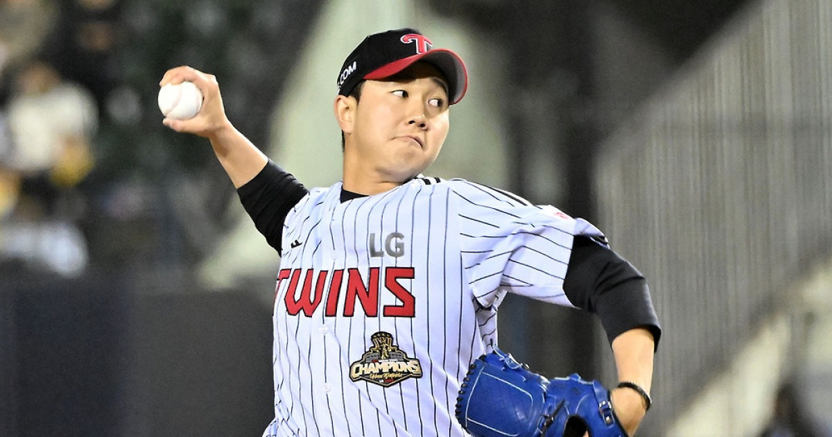 '팔꿈치 부상' 유영찬, 25일 오전 1차 검진받았다…그런데 결과는? LG "27일 2차 검진 후 발표 예정" 