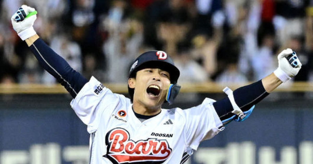 '데뷔 첫 끝내기→물세례 축하' 호랑이 기세 꺾은 이유찬, "한여름에도 뜨거운 물로 씻는데, 찬물