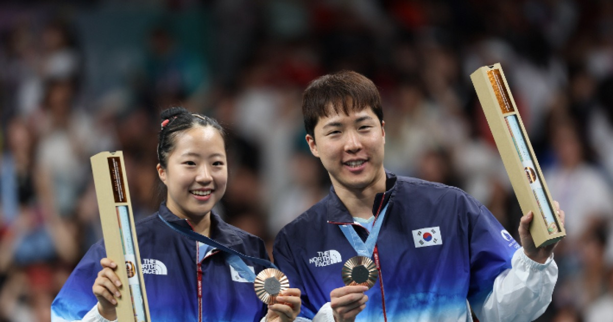 '신유빈, 올림픽 金 따나' LA, 남녀 복식 부활에 혼성 단체전 추가…라켓 최대 6개 걸렸다
