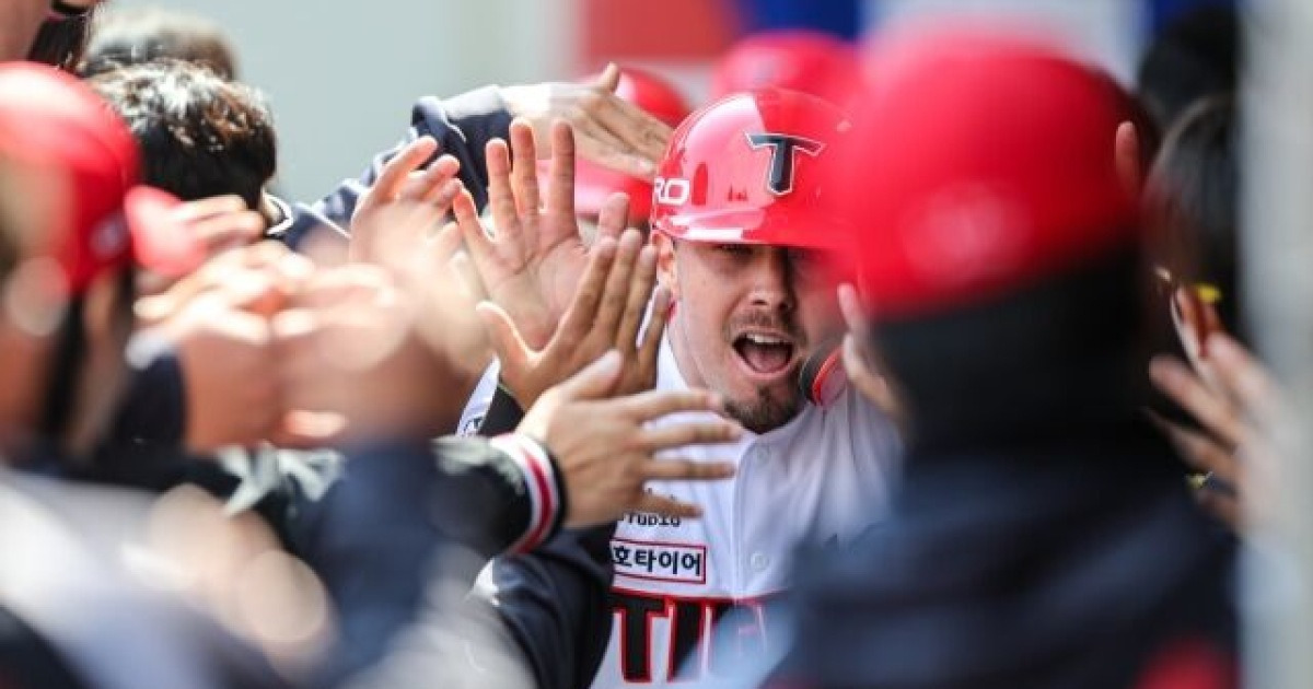 개막전 못 나갔던 호주 유격수가 KIA 1위라니…김도영·나성범·김선빈·카스트로·김호령 안 터지