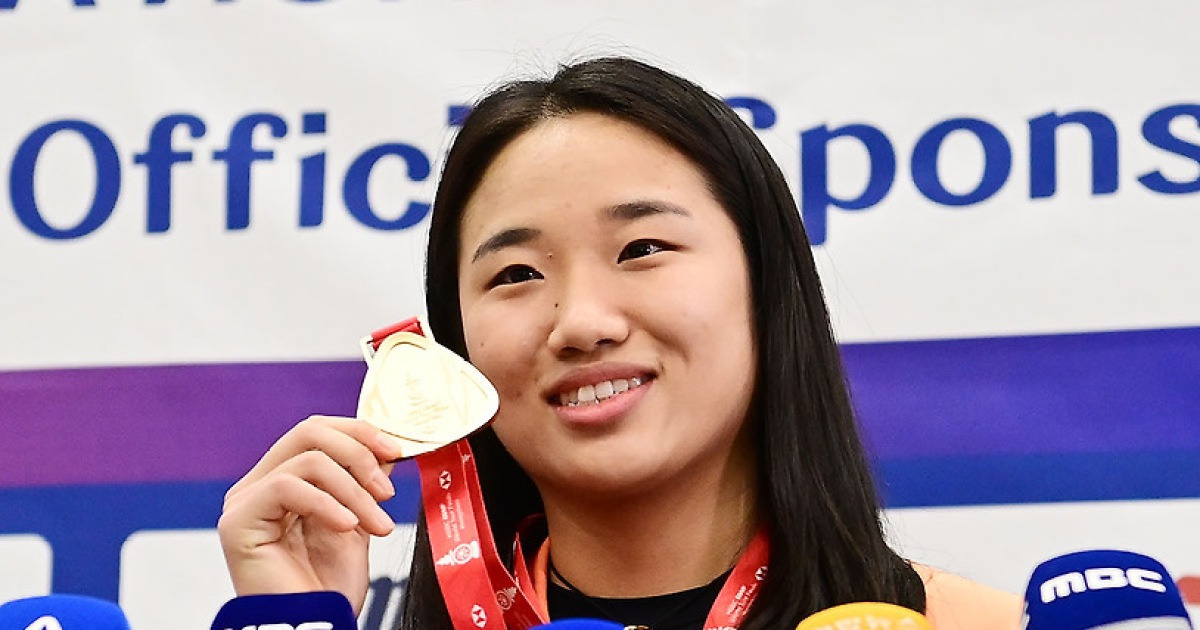 안세영도 인간이구나…"연말엔 풀어지게 한 번 먹어보고 싶다"→"최다승·최고승률 가장 마음에 