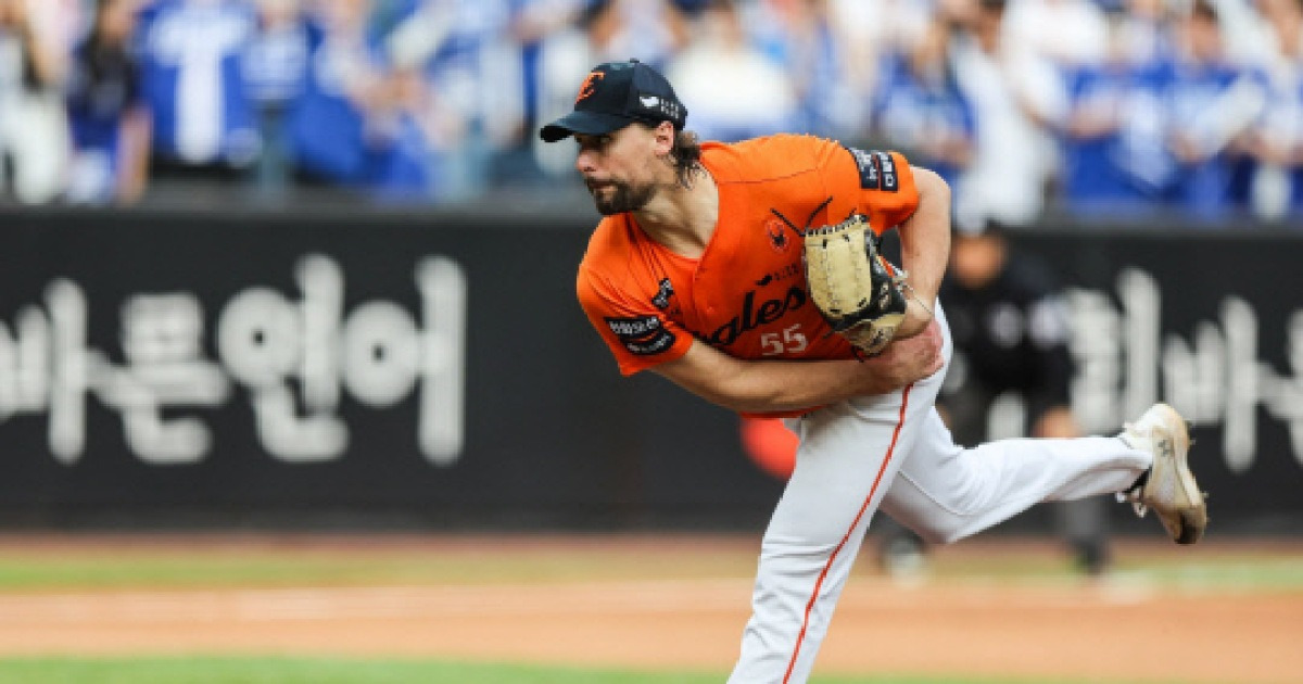 믿었던 한화 폰세·와이스, 나란히 무너졌다...한국시리즈 진출에도 빨간불