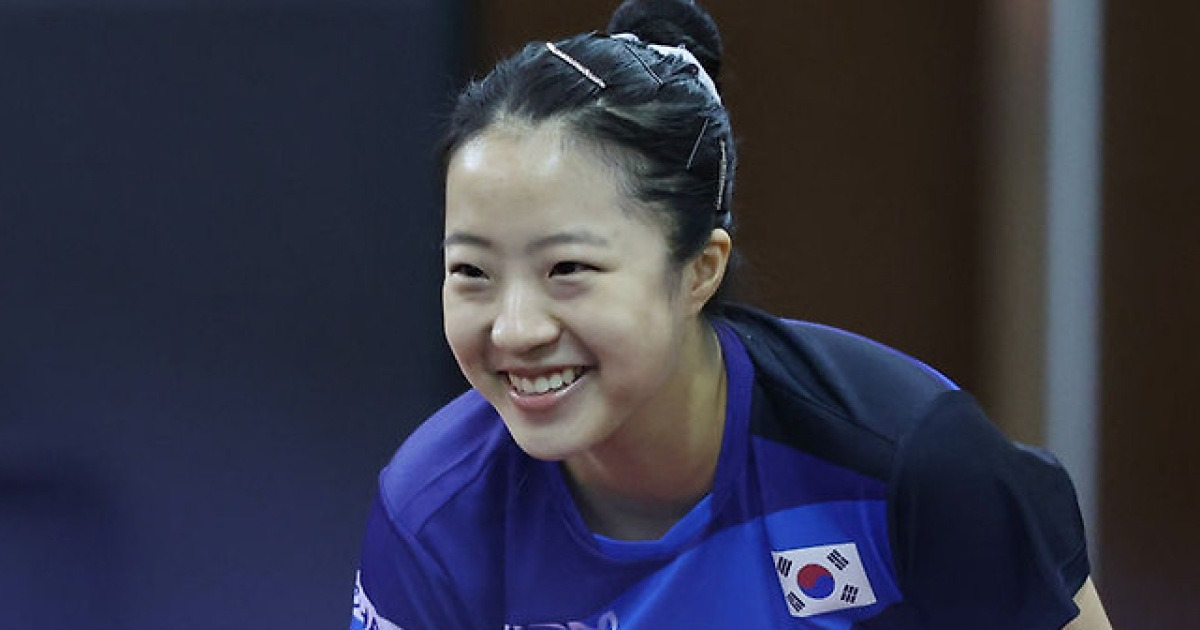 밝은 표정의 신유빈