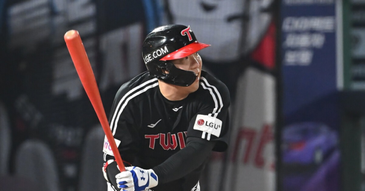 8회 기적 잠재운 9회 기적, 6타자 연속 안타 대폭발 ...LG, KIA 9-7 짜릿 재역전극  [광주 리뷰]