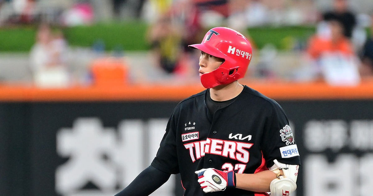 "잘한 선수는 당연히 인상"…KIA 12년 차 외야수, 데뷔 첫 '억대 연봉' 진입 보인다!