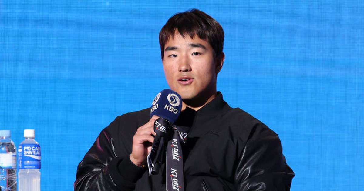 올해는 개막부터 출격…KT 안현민 "성적보다 성장 목표로 준비"