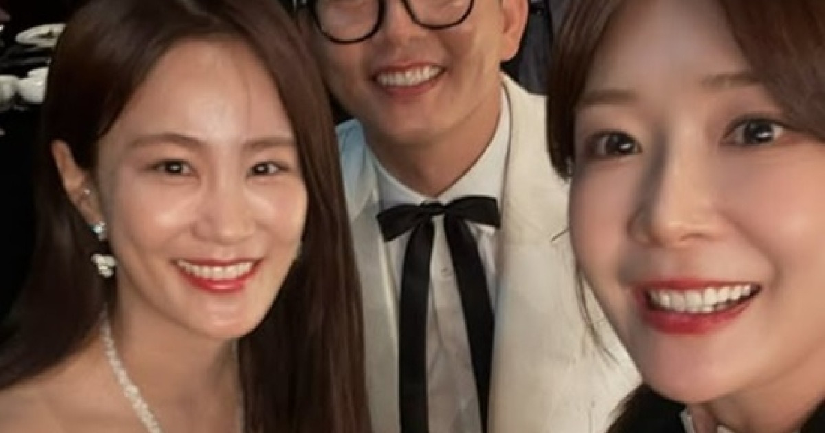 이정민, 김준호♥김지민 결혼식 스타 총출동에 바삐 인증샷…"거의 연예대상 느낌"