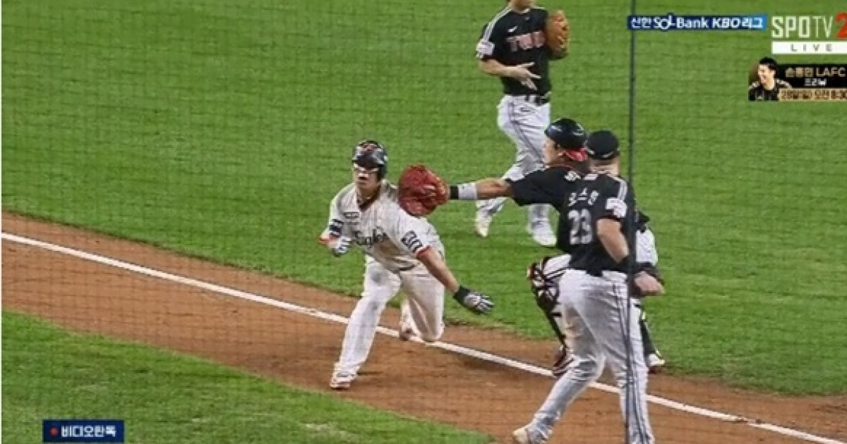 충격의 빈 글러브 태그… LG, 기본기 결여로 무너졌다[스한 스틸컷]