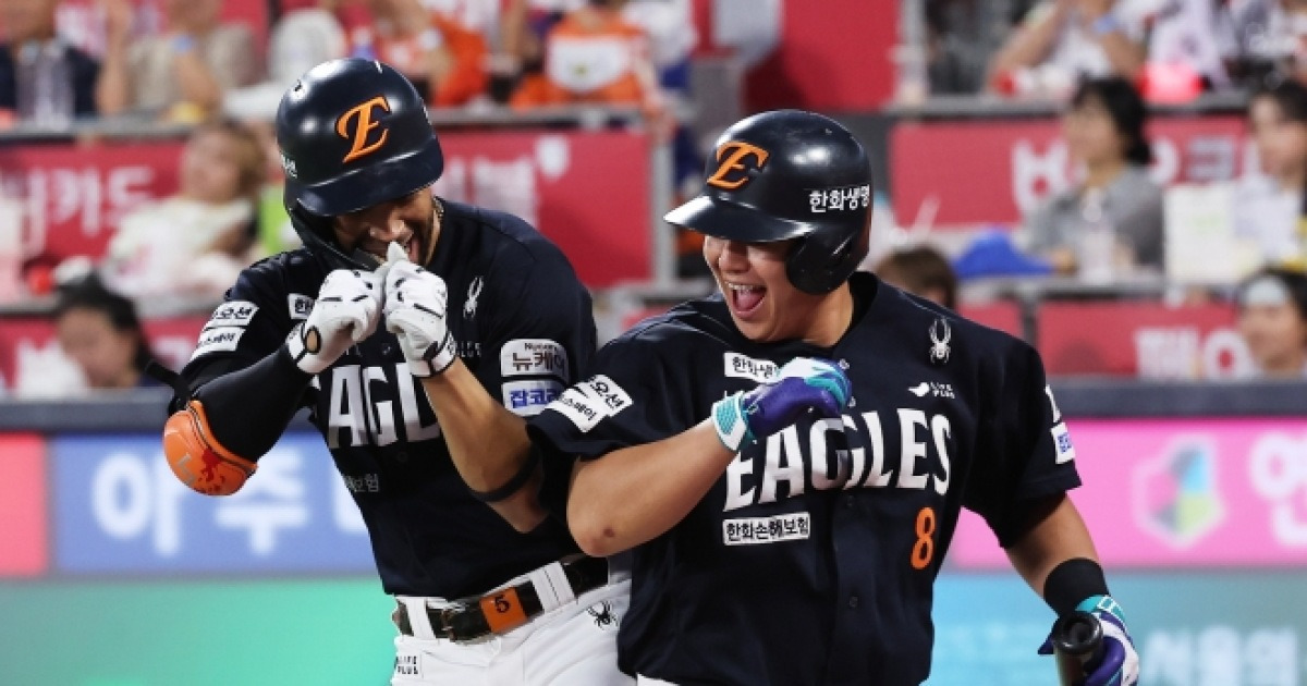 리베라토, 정규직 자축포… 한화 9연승