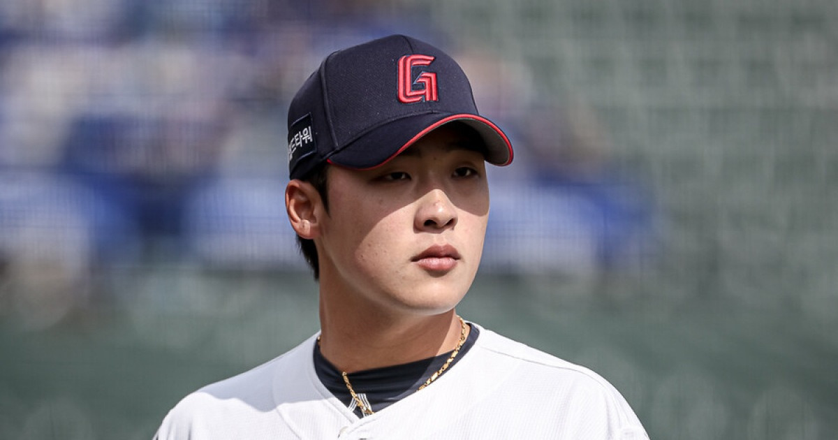 김태형 "변한게 하나도 없다" 한숨…롯데 154km 애지중지 유망주 2군행, ERA 21.21 무엇이 문제일까