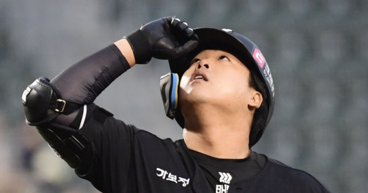 '천재타자' 잡은 한화 우승 후보 급부상. 김현수-박해민 뺏길 위기 LG의 2연패 꿈은 물거품인가