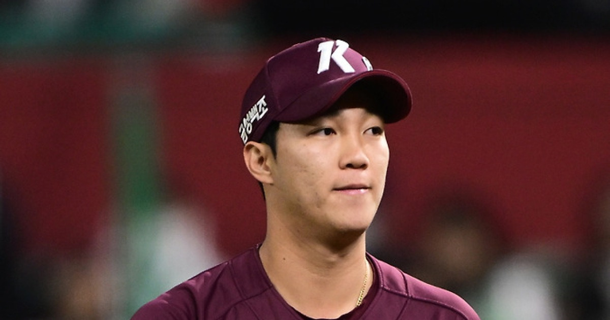 키움 안우진, 우측 견봉 쇄골 관절 인대 손상으로 수술 예정..1년 재활 전망