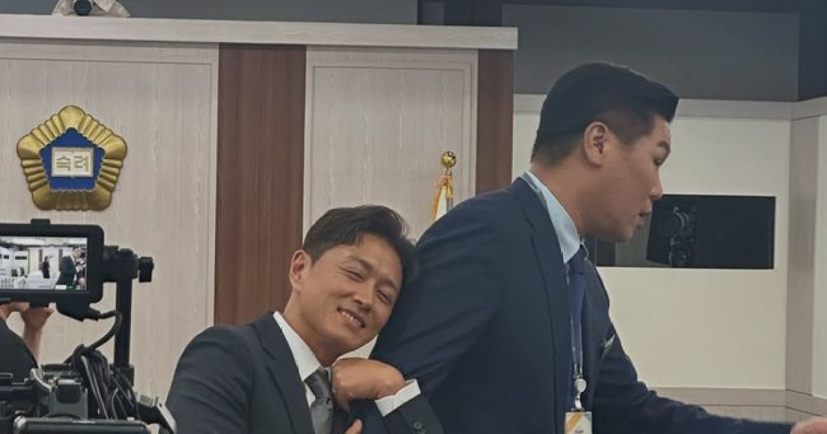 "벤츠 가고 똥차 왔다"…'이숙캠' 하차 진태현 위로, '후임' 이동건 비판 '극과 극' [Oh!쎈 이슈]