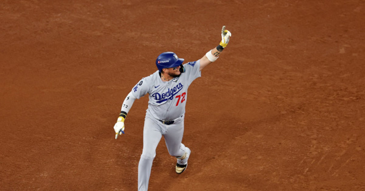 연장 혈투 끝에 극적인 우승...다저스, 25년 만에 연속 우승을 해내다 [WS7]