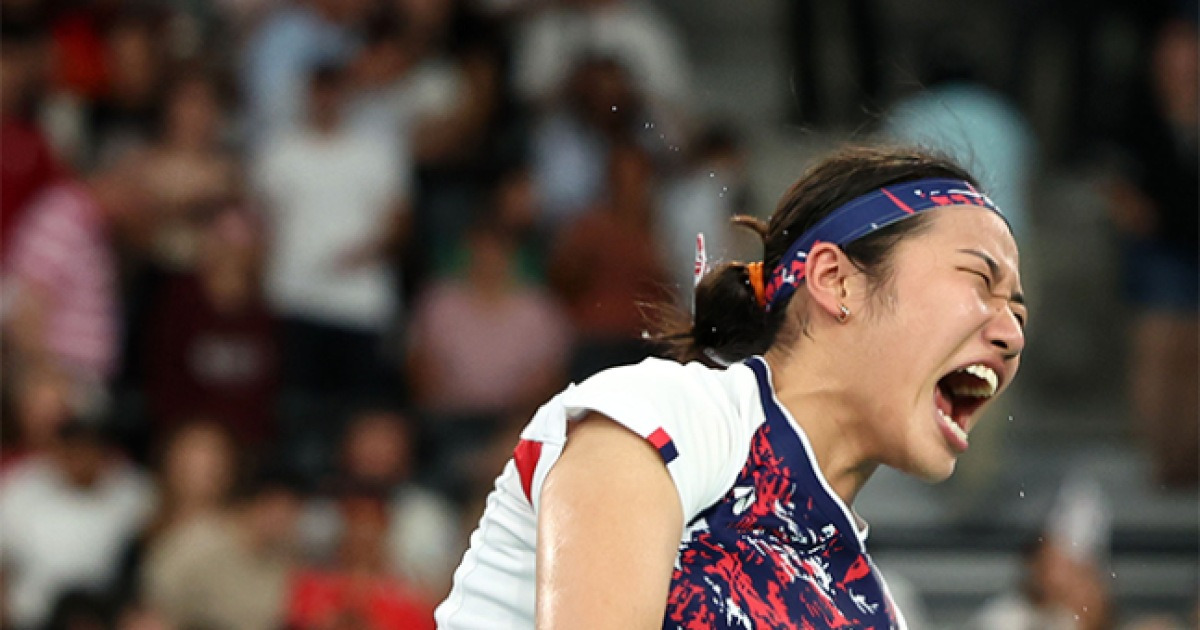 올해 9번째 우승 눈앞... ‘세계 최강’ 안세영, ‘천적’ 천위페이 잡고 프랑스오픈 결승 진출·