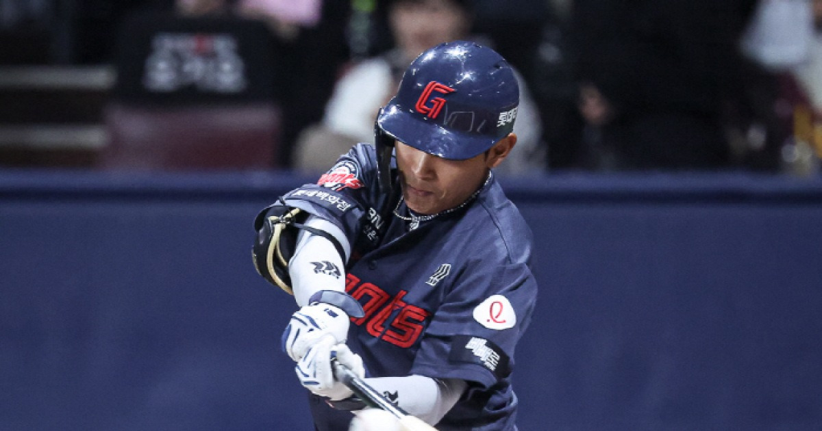 공격 선봉장 '리드오프'의 진가→2연승 질주, 롯데 진격 이끄는 '돌격대장' 황성빈의 진심