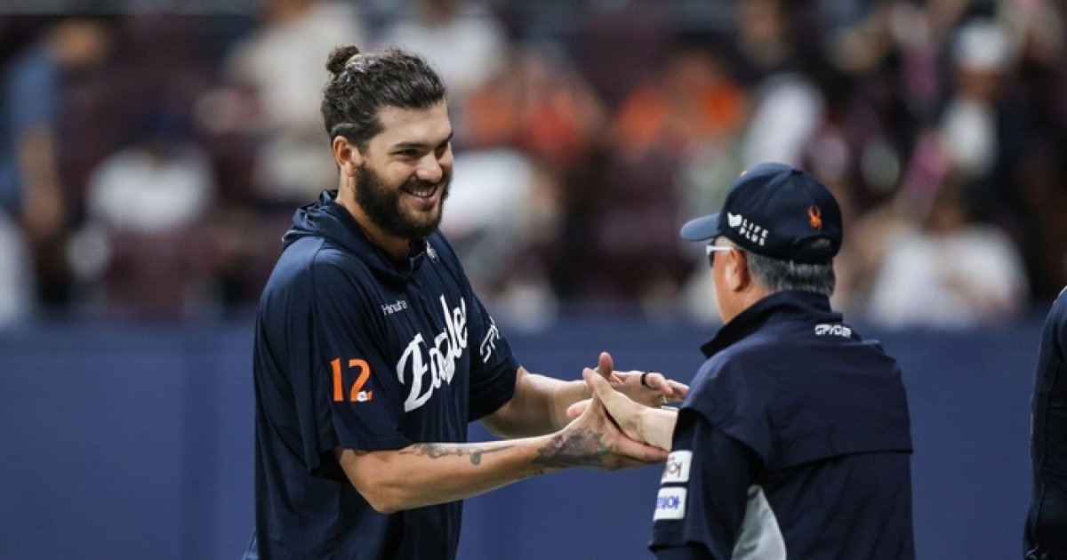 ‘설사 증상 호전’ 폰세, 불펜피칭 15구 ‘컨디션 OK’…21일 류현진-22일 폰세 등판 [SS시선집중]