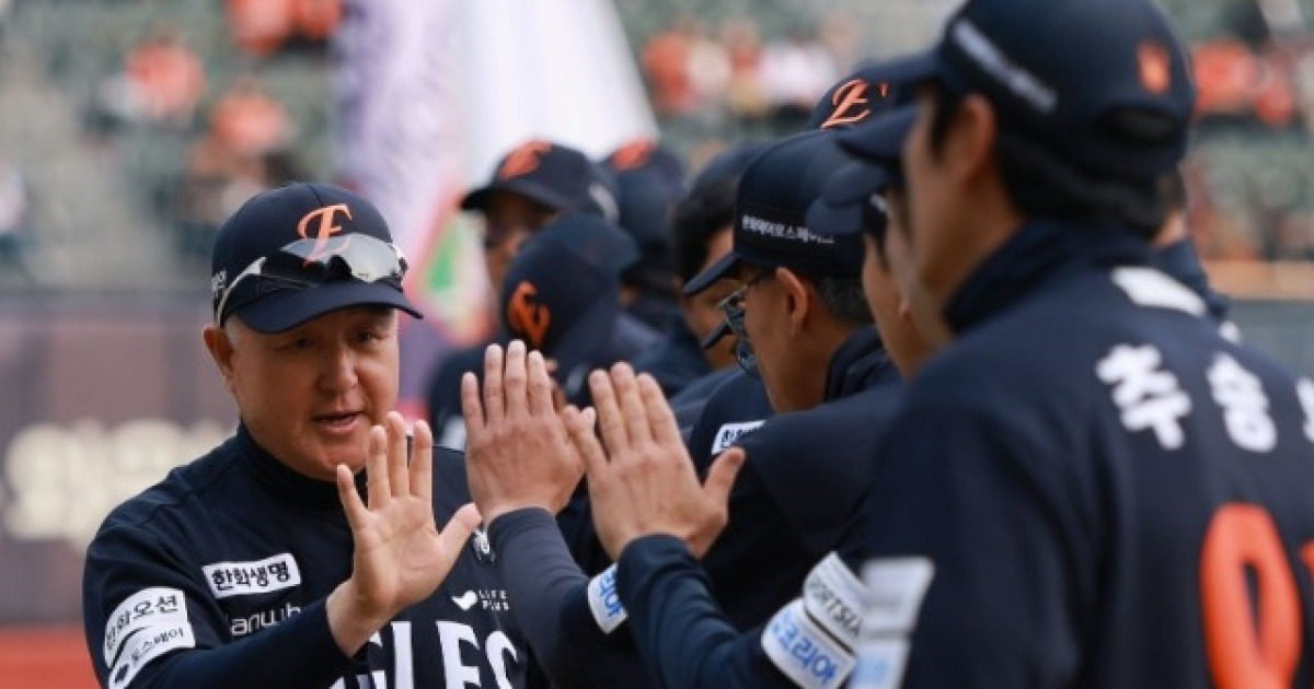 “지고 있다고 그런 장면을 넘어가지 않는다” 김경문 감독의 해명, 채은성 타구 벤치에서는 아
