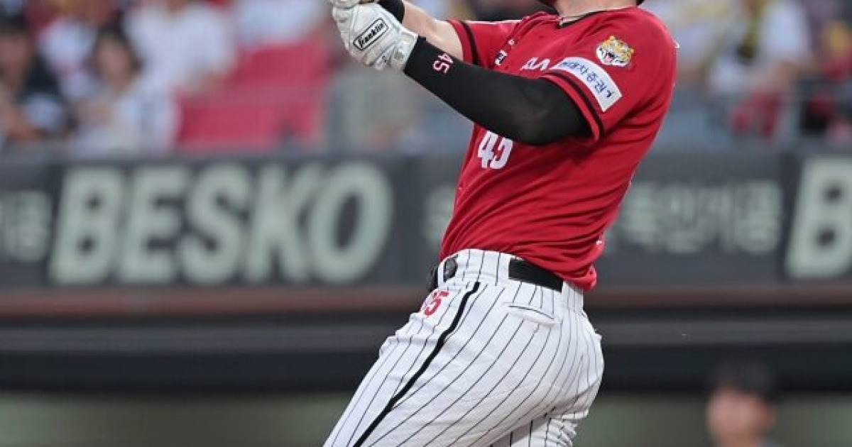 김성한→이종범→샌더스→홍현우→양준혁→김상현→최희섭→이범호→터커→김도영→위즈덤