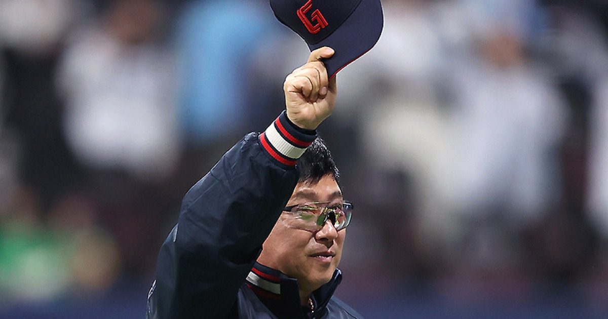 '롯데 5연패 끝' 김태형 미소 "전민재 포함 야수진 집중력, 경기 운영 어렵지 않게 할수 있었다"