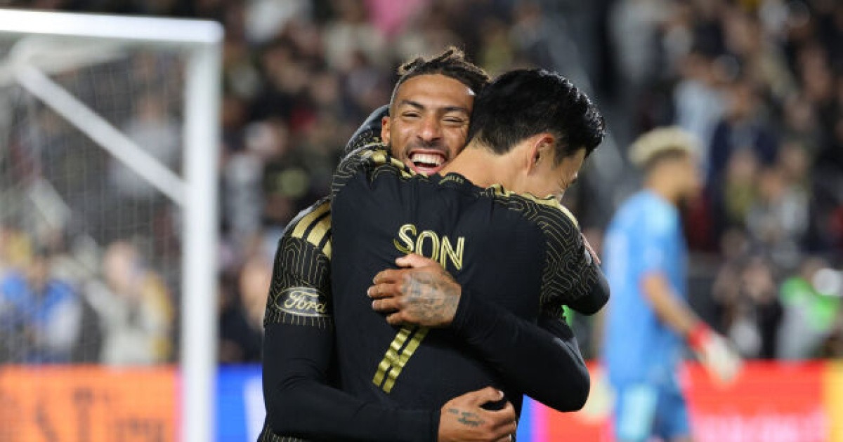 "손흥민과 부앙가 거리 멀어졌다"…'손흥민 슈팅 0개 무득점 경기' LAFC 감독 지적