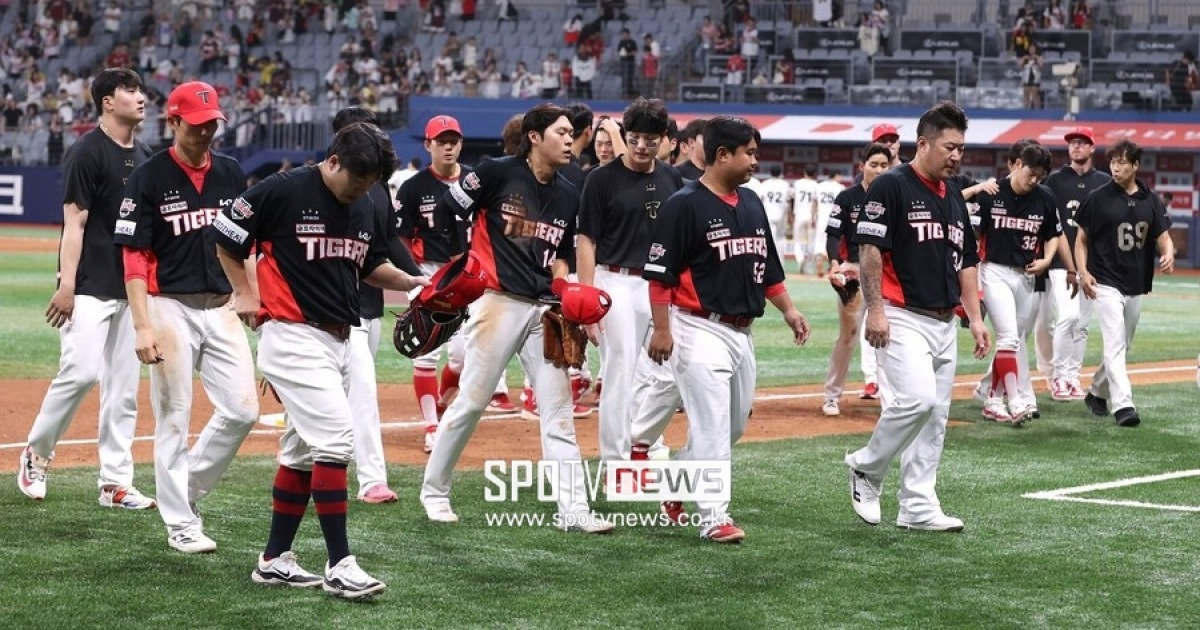 차라리 콜드게임이 있었다면… 손발 묶인 KIA 굴욕적 패배, 이제 9위가 더 가깝다