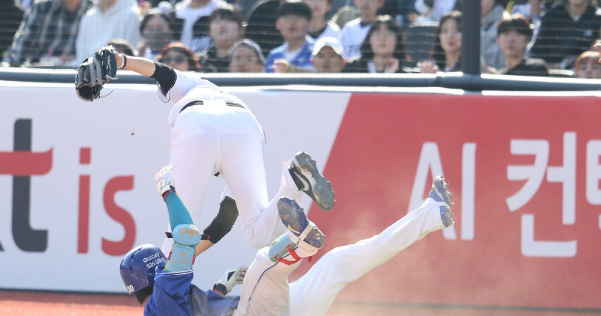 돌림병인가? 김성윤 이어 김영웅까지 부상이탈, "햄스트링 그레이드 1,2→3,4주 이탈"