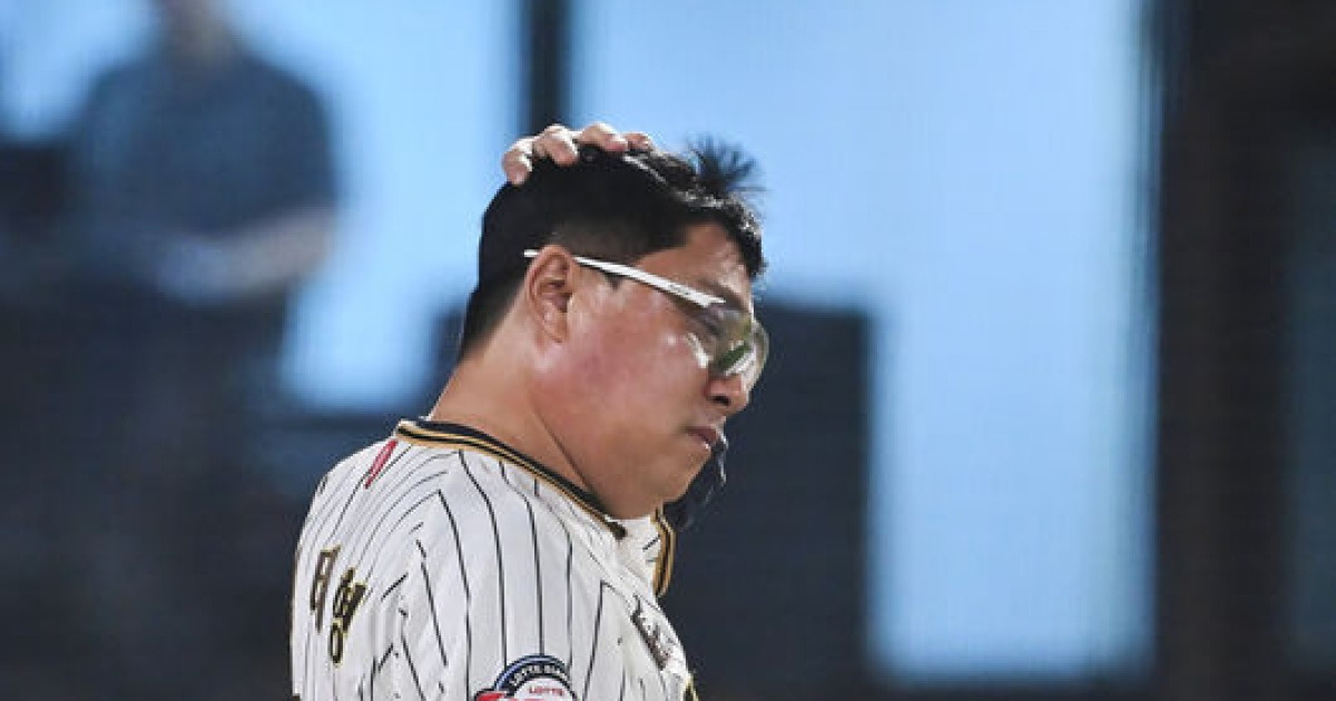 "내년까지 한 번 믿어달라" 야유 받은 김태형, 상처난 자존심…마캠부터 예외 없이 이 악문다