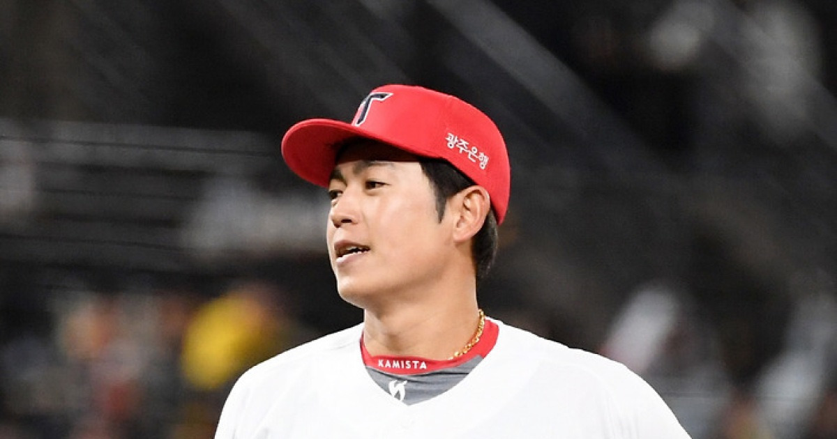 이 투수를 고작 4억원에 영입했다고?…KIA 마운드에 뜬 태양, "17년 차 중 가장 좋다" 허언 아니었