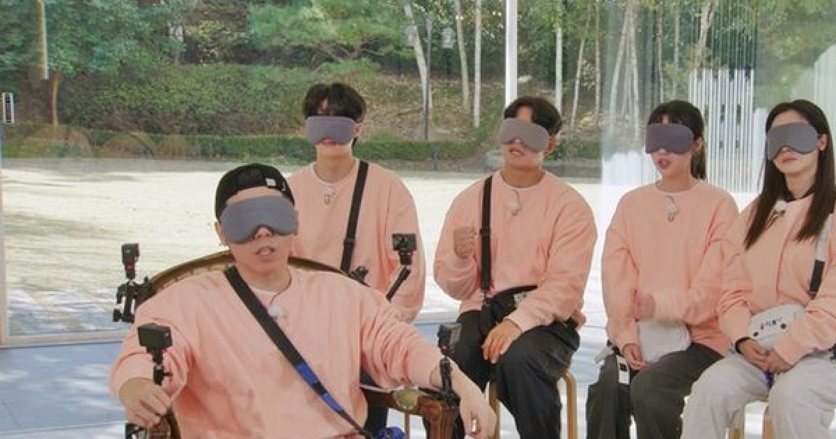 "이건 성희롱 아냐?"… '런닝맨', 입술 상대 찾는 '뽀뽀게임' 논란