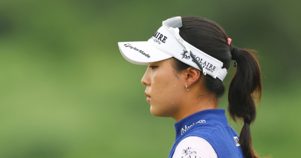 ‘가지 않은 길’보다 ‘선택한 길’이 무조건 옳다···‘LPGA 신인’ 윤이나의 막판 뒷심을 기