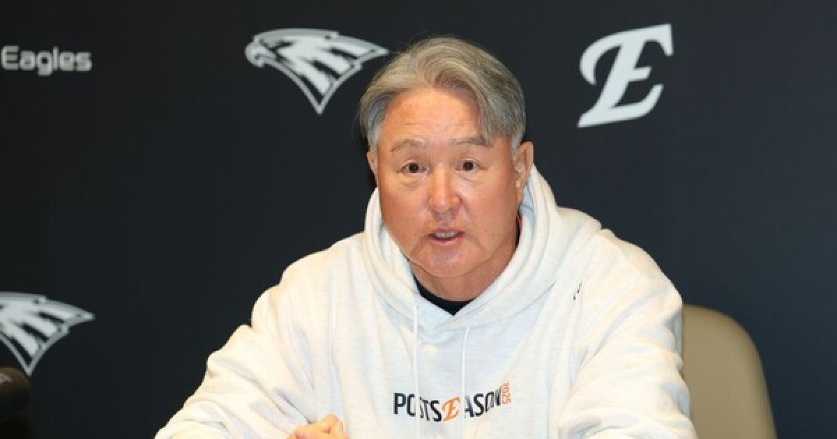 [STN 현장] '패장' 한화 김경문 감독 "선수들이 (와이스가 흔들리며) 힘이 빠진 것 같다"