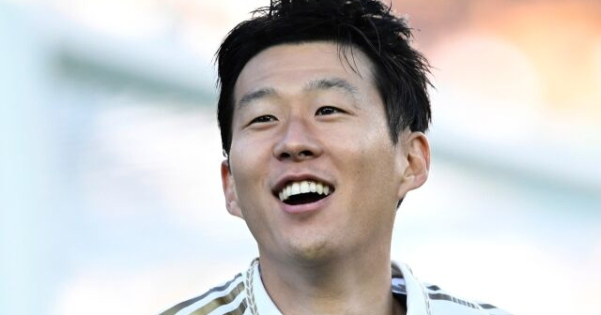 '진짜 미쳤다' 손흥민 향한 역대급 찬사...”펠레-메시급, 클럽 수준을 완전히 끌어올렸다” 美 