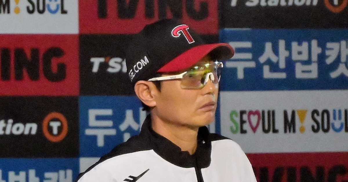 염갈량 대분노! 7연승 좌절+한화 추격 실패…LG, '13번 견제' 논란 진화→정작 '송찬의 견제사' 찬