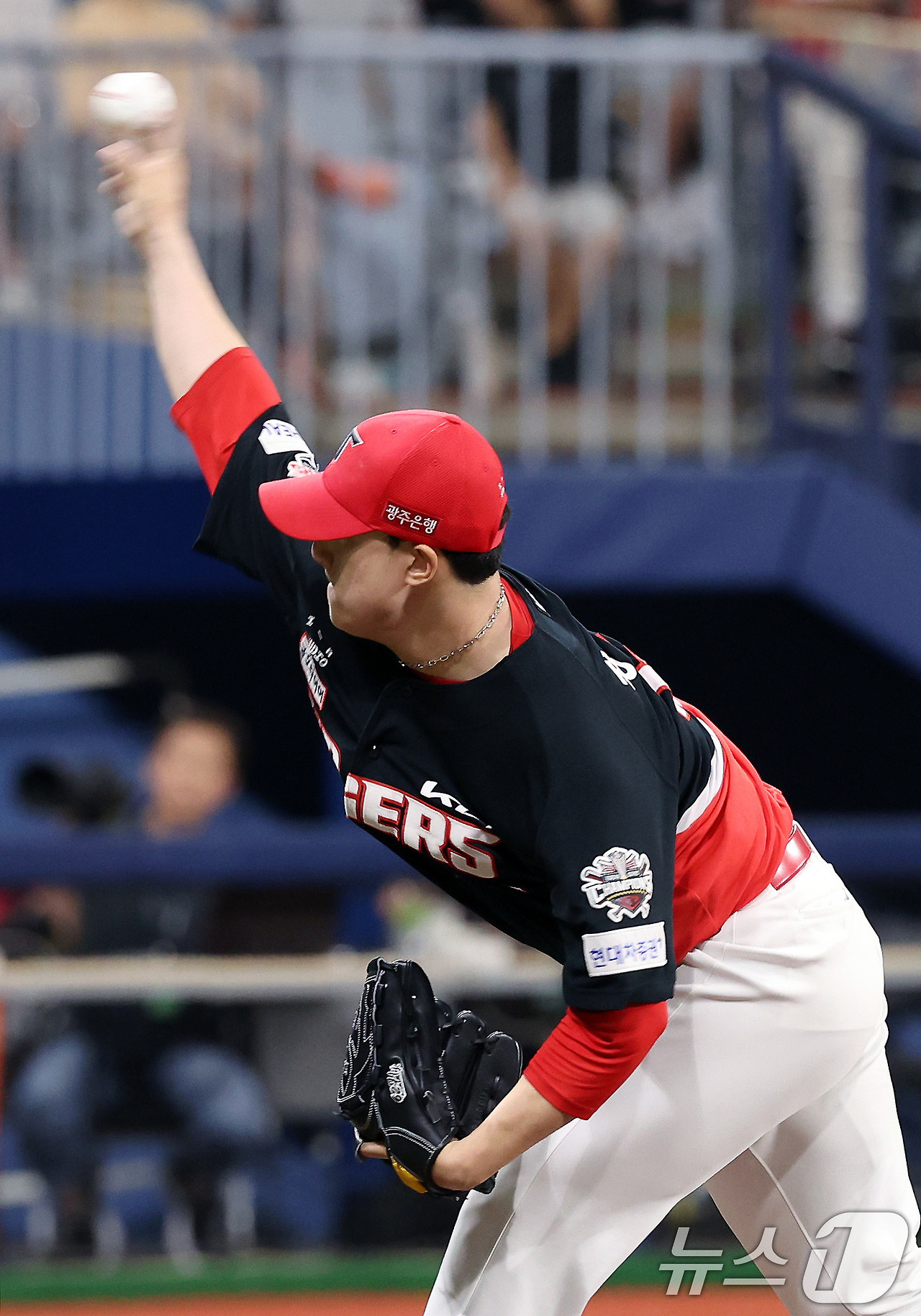 KIA 마무리 정해영, 결국 1군 말소…이범호 "책임감 갖고 던져야"