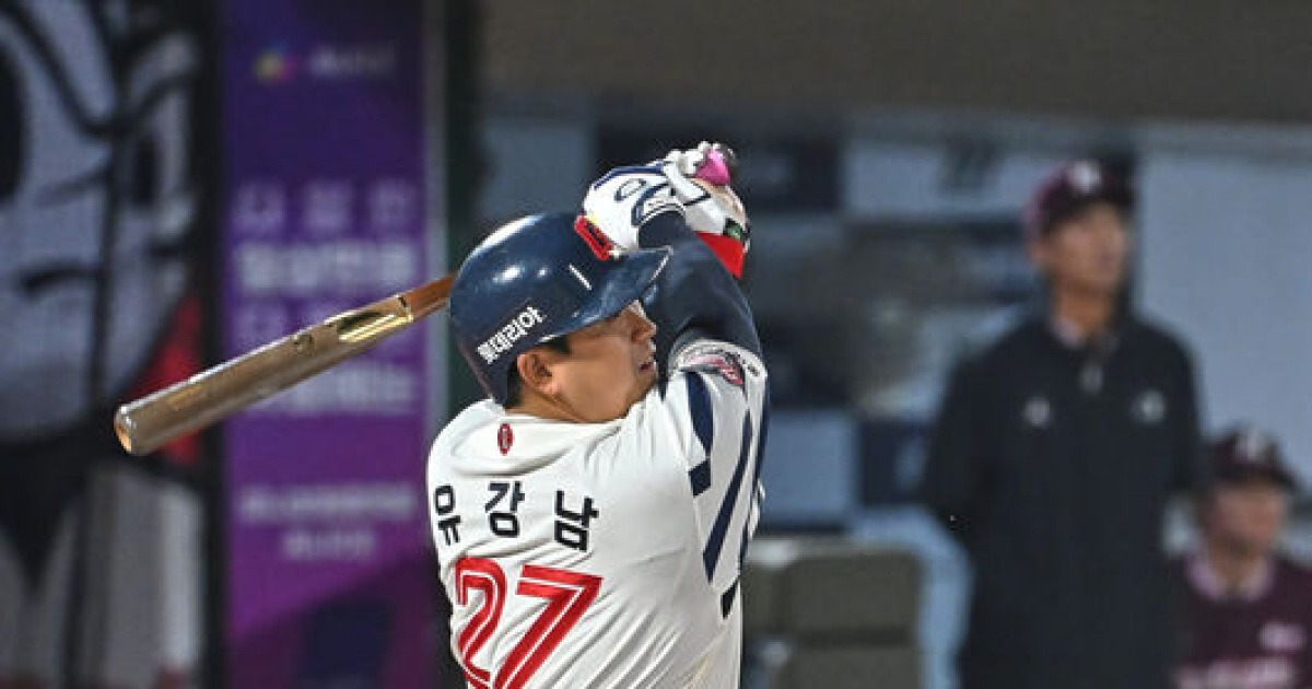 롯데, ‘타격 부진’ 한동희·전준우 선발 제외…유강남 4번 DH 파격 라인업 [오!쎈 인천]