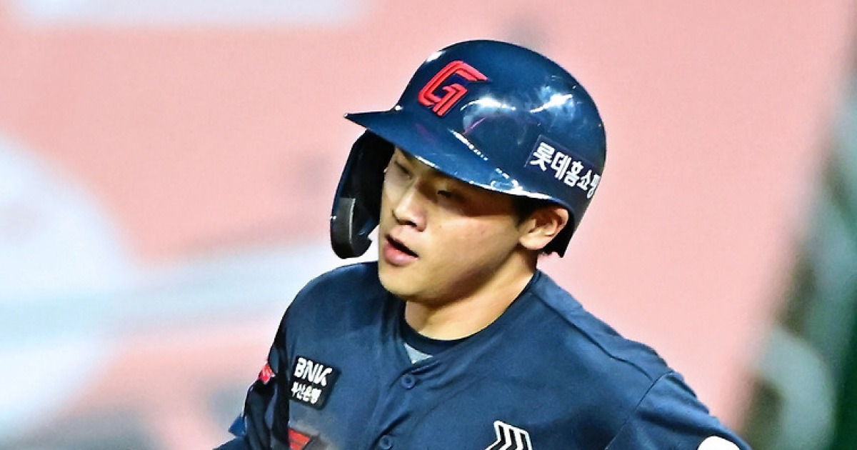 '끝내기 실책' 트라우마 걱정 → 2만1529명 가슴에 자기 이름 새긴 슈퍼스타 박찬형…'154㎞ 직구 