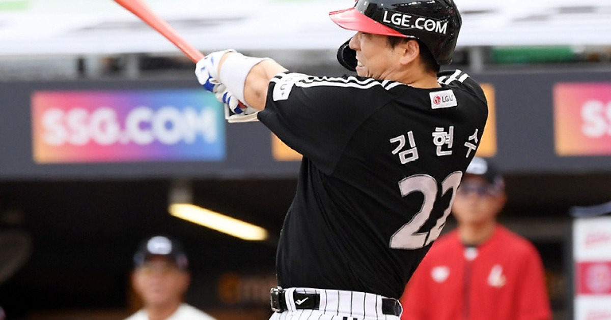 김현수, 'LG의 심장' 박용택 넘었다 →  통산 최다안타 3위 등극