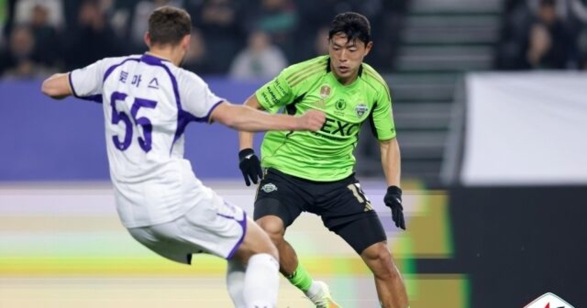 '공격P 제로' 김승섭 '침묵'하니 모따도 '실종', 이동준 홀로 고군분투...측면 '빈공'에 정정용 감