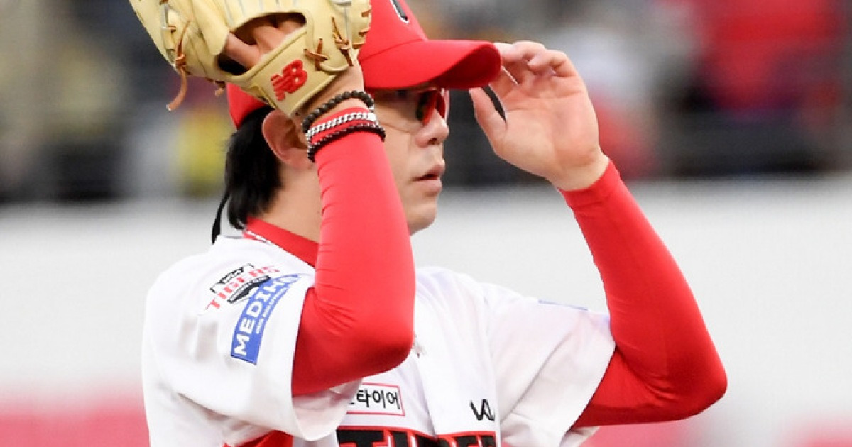 '고작 138㎞?' 이래서 KIA 국내 1선발이다, 38살 대투수의 생존법…"이동걸 코치님께 배웠습니다"