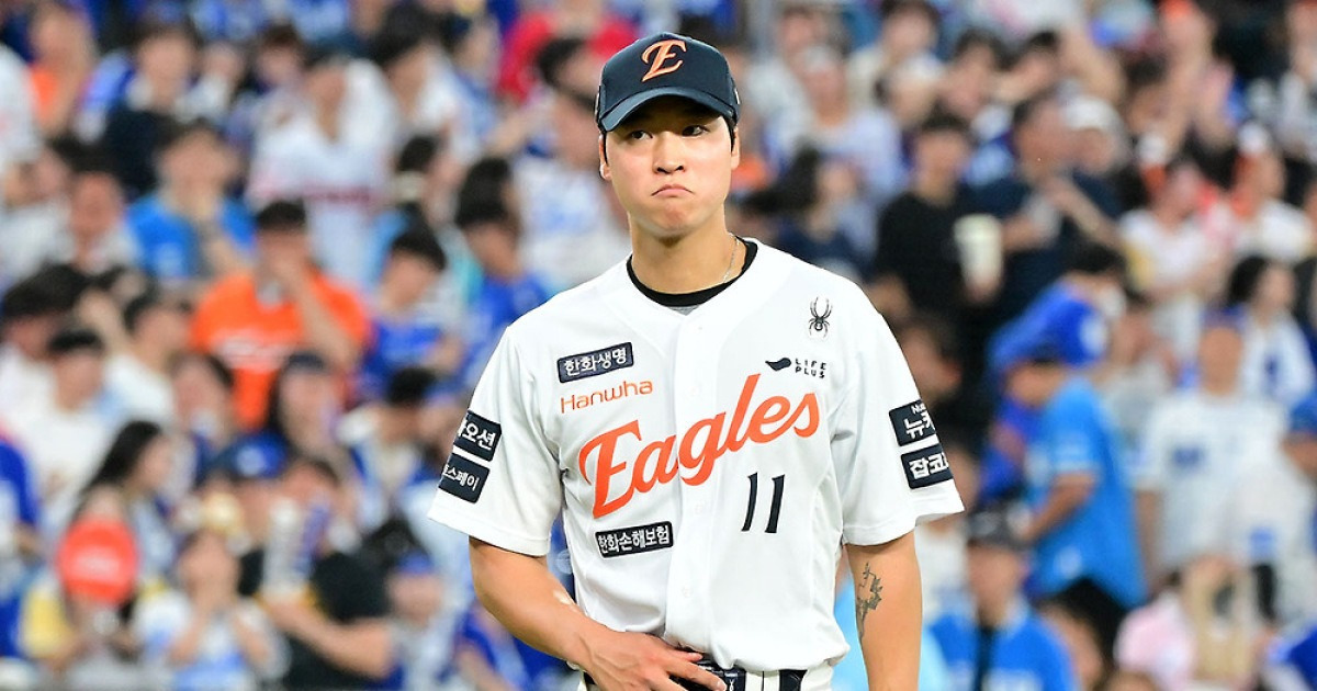 '김서현 흔들려도 또 믿음의 야구?'…78억 사이드암, PS 특급 불펜 변신 도전→'9회 대충격 악몽' 
