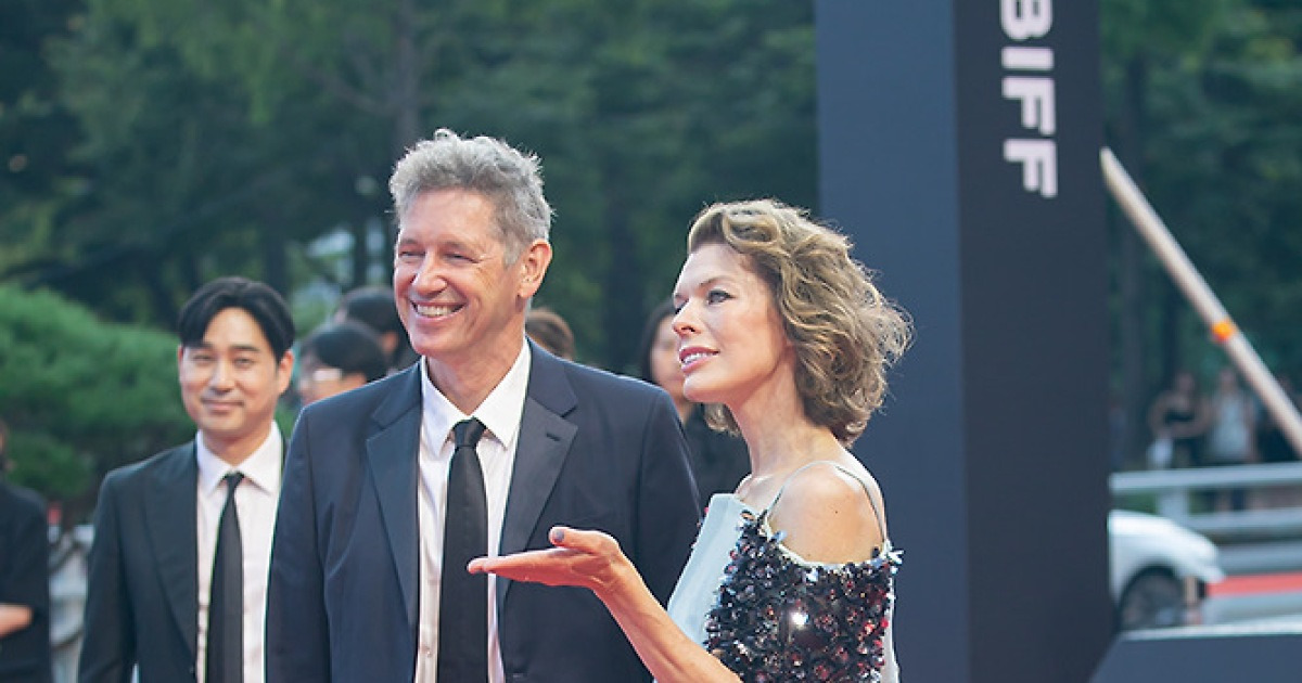 [30th BIFF] 부국제 찾은 밀라 요보비치 "딸들이 '케데헌' 좋아해 계속 틀어놓는다"