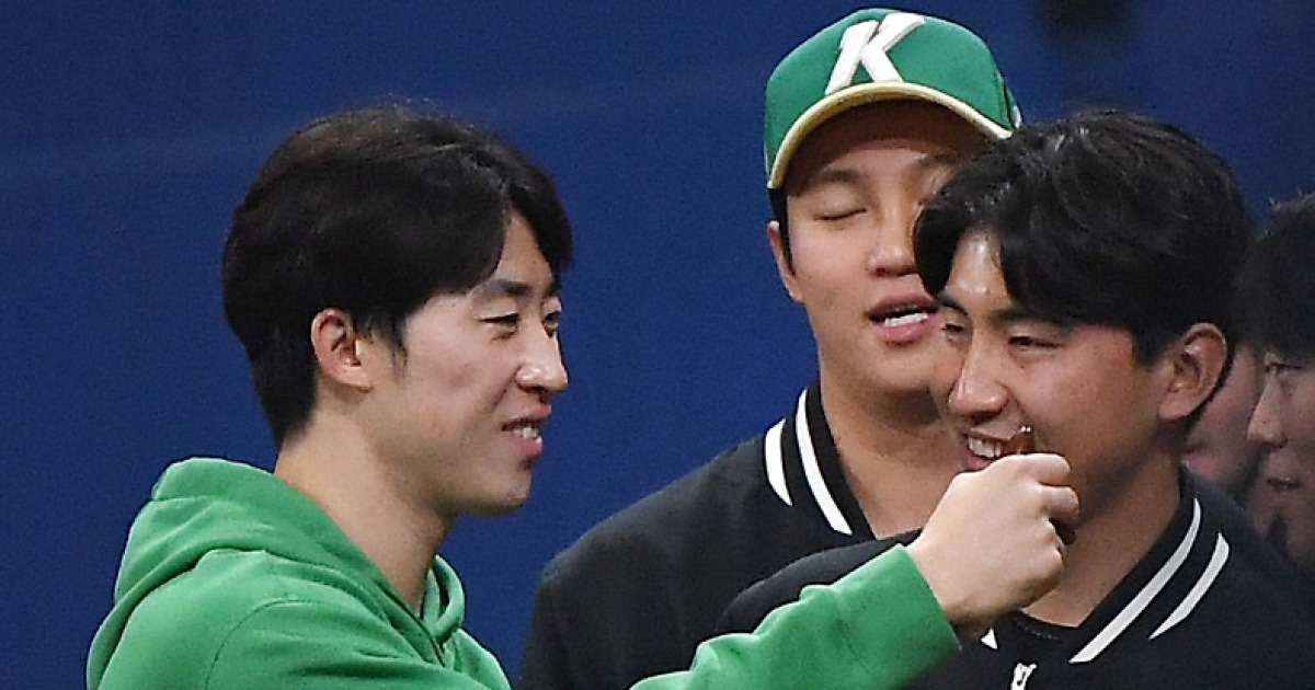 '한화 35인 제외' 배동현, 키움서 벌써 3승 → 148㎞ 6이닝 무실점 인생투! "좋아하는 동생 우진이 